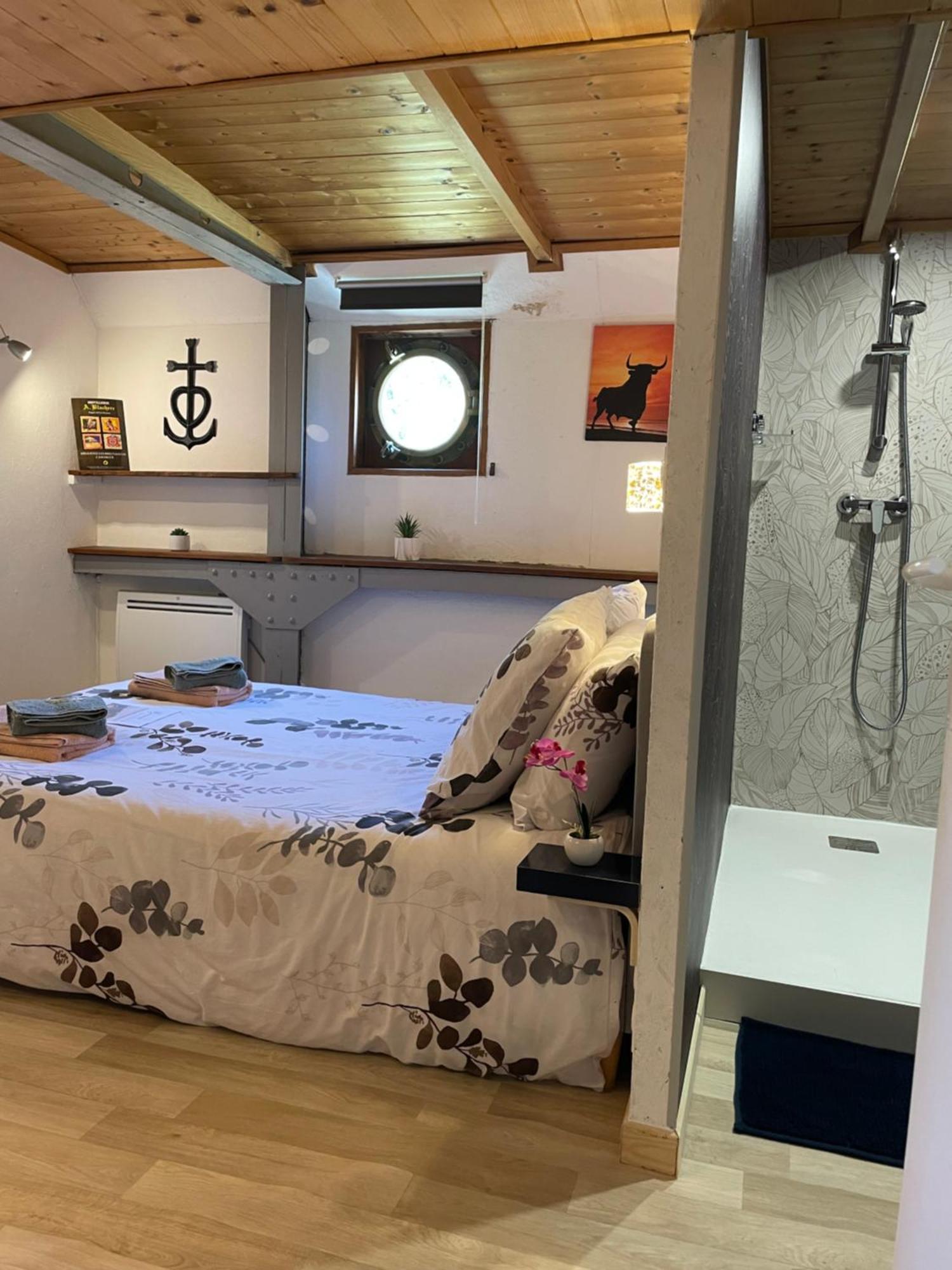 Peniche Le Pescalune - Chambre D'Hotes Арл Екстериор снимка