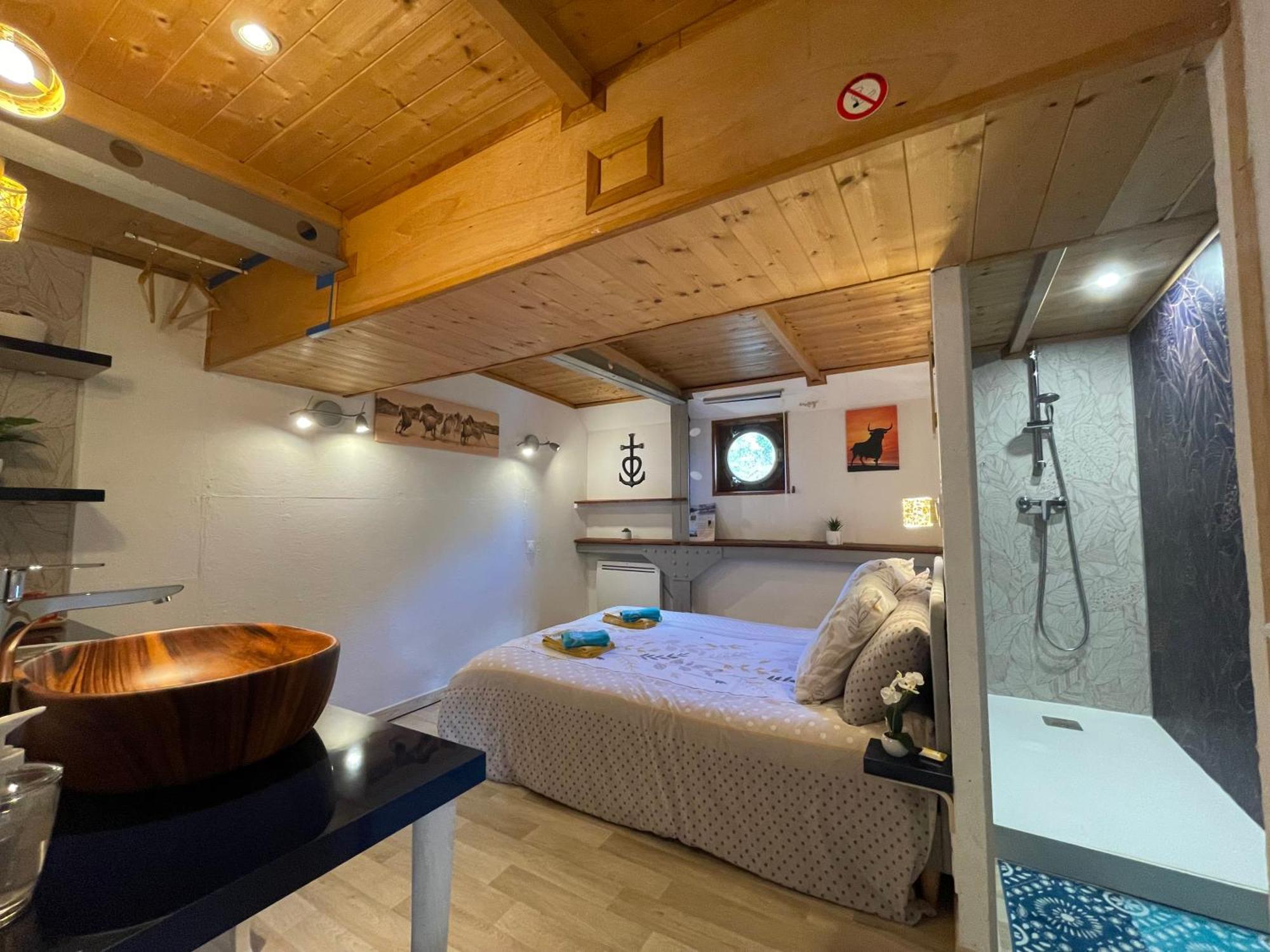 Peniche Le Pescalune - Chambre D'Hotes Арл Екстериор снимка